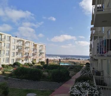 Las Cruces Apartment | Relaxing Oceanfront Getaway at Dpto Bordemar 1