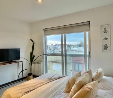 Concordia Apartment | Child-Friendly Retreat at Dpto Pellegrini, Rated 9.7/10