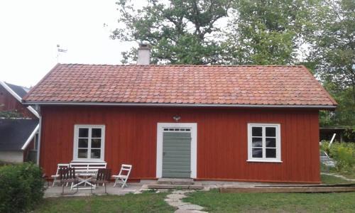 Broddetorp Villa | Family-Friendly Getaway at Dränghuset - Rated 8.8/10