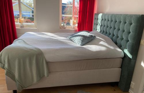 Sodertalje Municipality Bed & Breakfast | Idyllic Dr Åsa Kallfors Järna B&B with Garden & Nature Trails