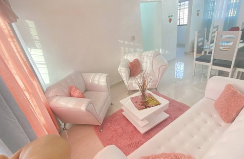 Santiago de los Caballeros Villa | Cozy DR Villa in Monumental Area with Oceanfront Pool