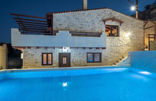 Gortyna Villa | Pet-Friendly Draganigo Stone Houses with Ocean Views