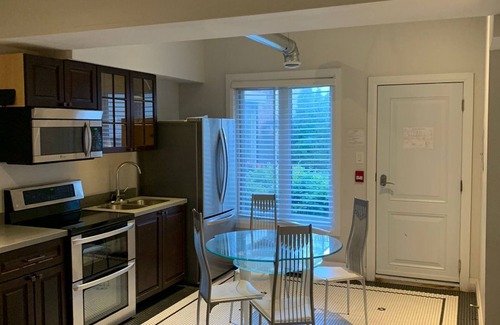 Trinity - Bellwoods House | Family-Friendly Stay at Dragon Gate Inn with Breakfast Included