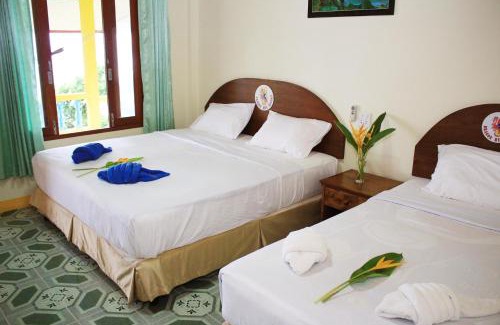 Ko Pha-ngan Resort | Oceanfront Dragon Hut Resort: Rated 8.6/10 by Guests