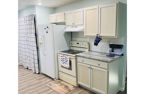 Citrus Springs House | Escape to Dragonfly Camp: Family-Friendly Springs Retreat