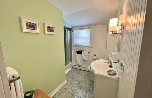 Ogunquit Bed & Breakfast | Top-Rated Dragonfly Guest House with Ocean View & Spa