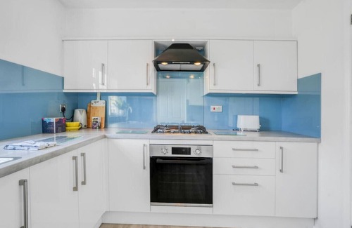 Wellingborough House | Dragonfly Nook perfect for families corporate and business travelers