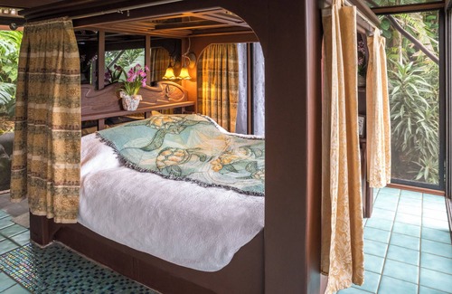 Honaunau-Napoopoo Bed & Breakfast | Discover Dragonfly Ranch: Family-Friendly Retreat Awaits