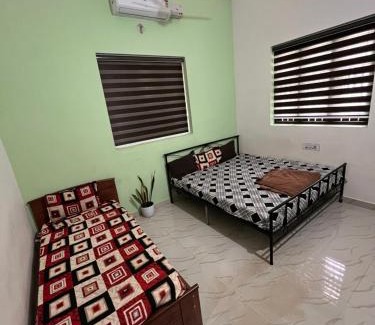 Irinjalakuda House | Explore Dragster Homes: Oceanfront Retreat with Pool & Kitchen