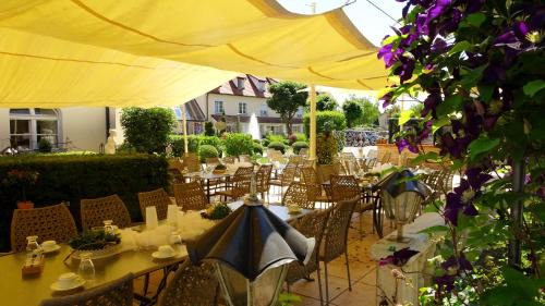 Amberg Hotel | Discover Drahthammer Schlößl: 4-Star Comfort & More