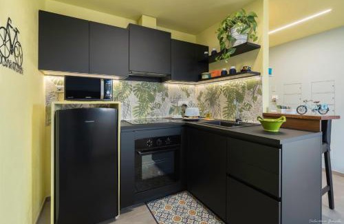 Oleggio Castello Apartment | Bike-Friendly Draisina Apartments UNO with Breakfast Included