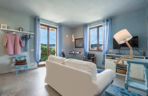 Oleggio Castello Apartment | Bike-Friendly Draisina Apartments UNO with Breakfast Included