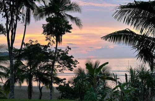 Drake Bay House | Beachfront Drake Bay Cabina with Ocean Views & Breakfast