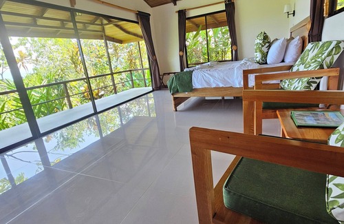 Drake Bay Hotel | Drake Bay Greenleaf: Guest Rated 10/10 with Spa & Dining