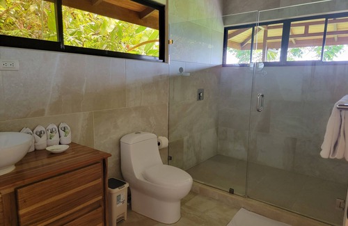 Drake Bay Hotel | Drake Bay Greenleaf: Guest Rated 10/10 with Spa & Dining