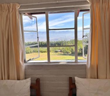 Bergville House | Discover Drakensberg Mountain Retreat Barn House with Pool