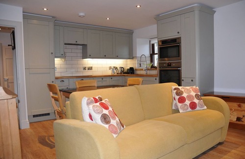 Banff Cottage | Experience Dram Cottage: Pet-Friendly Retreat in Sandend