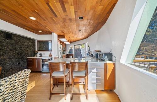 Idyllwild House | Unique Geodesic Dome: Relax with Spa and Scenic Views