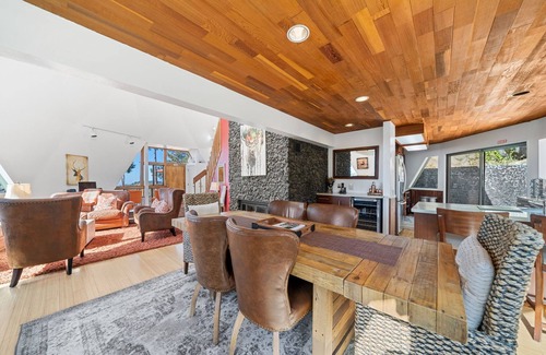 Idyllwild House | Unique Geodesic Dome: Relax with Spa and Scenic Views