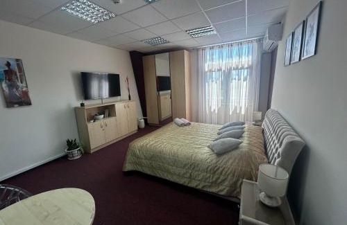 Kaunas Apartment | Kid-Friendly Retreat at Draugystės Apartmentai - 10/10 Rated