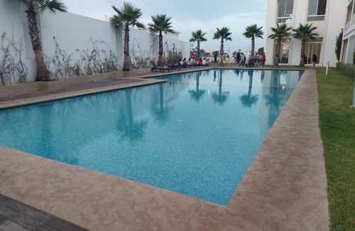 Lamharza Essahel Apartment | Discover Darb Al-Fuqara: Family-Friendly Oasis Awaits