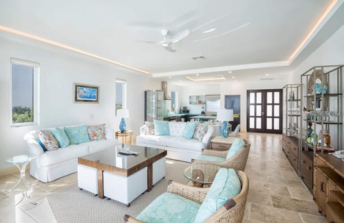 Dawn Beach Estates Villa | Experience a 5-Star Beachfront Villa with Private Pool