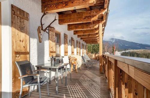 Schonbach Apartment | Inviting Dream Panorama Chalet: Top Ski Retreat for Families