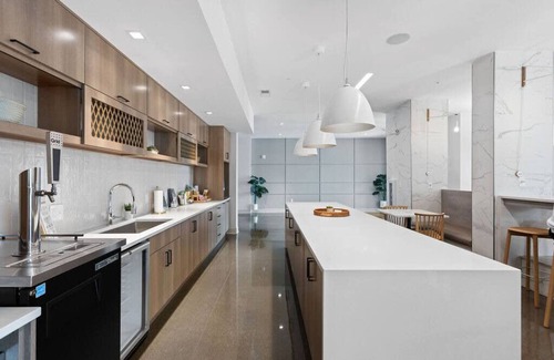 Cole-Noble District Apartment | Dream Apartment Near Whole Foods Cozysuites