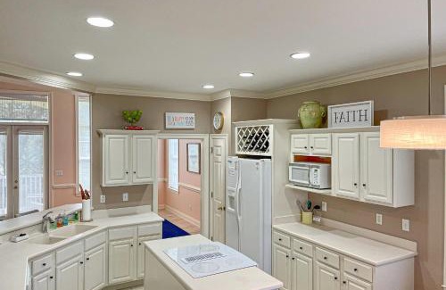 Fort Morgan House | Experience Dream Big Dreams with Relaxing Amenities