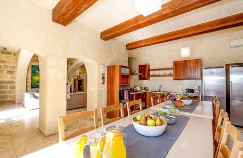 Ta' Għammar Villa | Unforgettable Stay at Dream by Hamlet Holiday Home