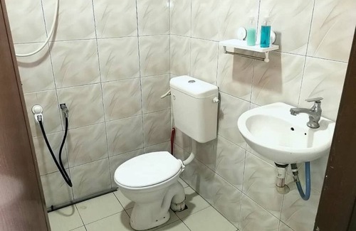 Kampung Kedawang Hotel | Convenient Stay Near Cenang & Tengah Beach with Ocean Views