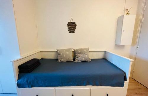 Quartier de l'Ecole-Militaire Apartment | Discover Dream Dwell Paris: Prime Studio in 7th District