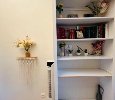 Quartier de l'Ecole-Militaire Apartment | Discover Dream Dwell Paris: Prime Studio in 7th District