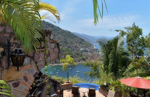 South Shore Hotel Area Villa | Exclusive Villa with Ocean View and Full Staff Service