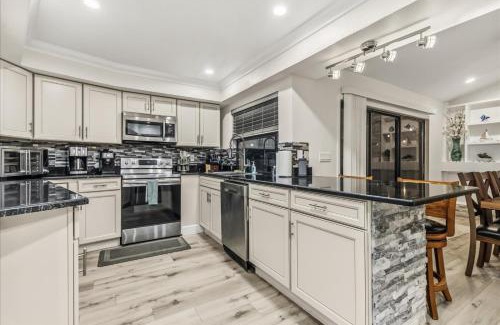 Westlake Village Villa | Dream Home Family Retreat 4BR Near the Gulf