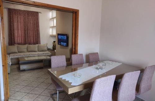 Gefira Mpania Apartment | Exceptional Dream Home Nafpaktos: Family-Friendly Retreat