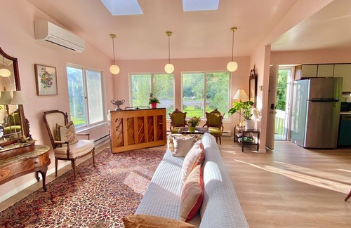 Woodridge House | Dream house by a Pond, 3-bed home in Woodridge NY w/WiFi, AC, embraced by trees