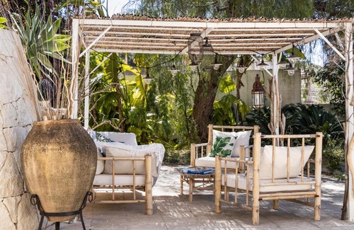 San Corrado di Fuori Apartment | Experience Dream House: Oceanfront Bliss with Pool