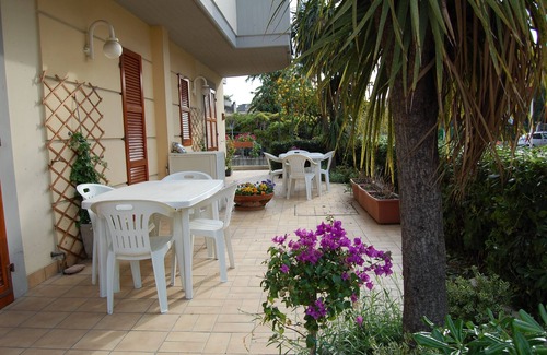 Porto d'Ascoli Apartment | Inviting DreamTime Holiday Home with Breakfast Included