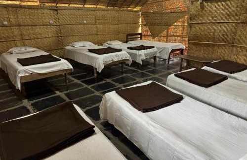 Kamalapur House | Affordable Family Stay at Dream Mango Hampi with Pets Welcome