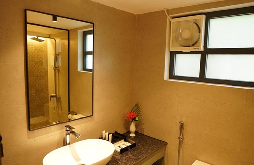 Nalkura Hotel | Explore Dream Square Resort: Pool, Dining & Family Fun