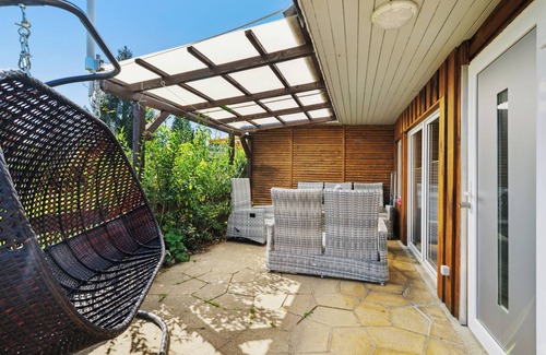 Bungalowdorf an der Talsperre House | Relaxing Getaway at Zeulenrodaer Meer with Ocean Views