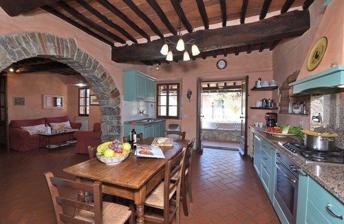 Gaiole in Chianti House | Escape to a Dream Vacation in Scenic Chianti Vineyards