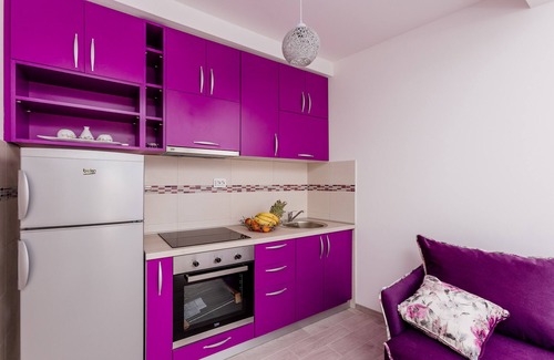 Lepetane Villa | Relaxing Ocean View Apartments - Purple Studio Getaway