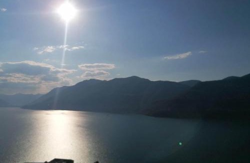 Brissago Apartment | Idyllic Lake Retreat: Guest Rated 10/10 for Unforgettable Stays