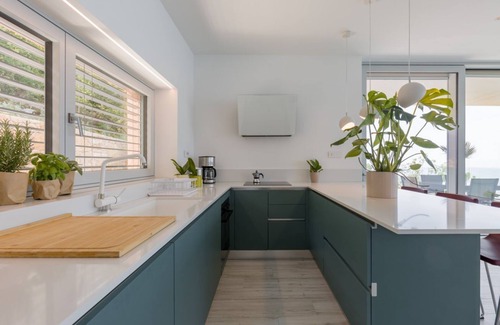 Brenzone sul Garda Villa | Serene Villa with Dream Views, Infinity Pool & Nature Retreat