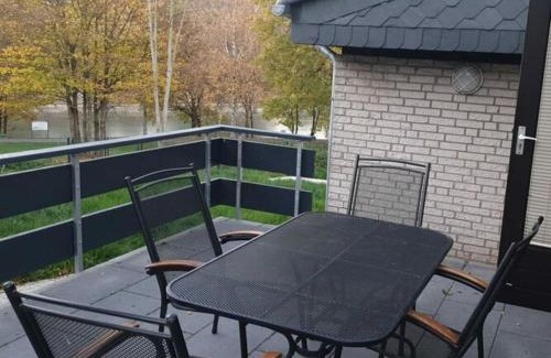 Feriendorf Hennesee Apartment | Scenic Retreat with Dream View of Hennesee Lake