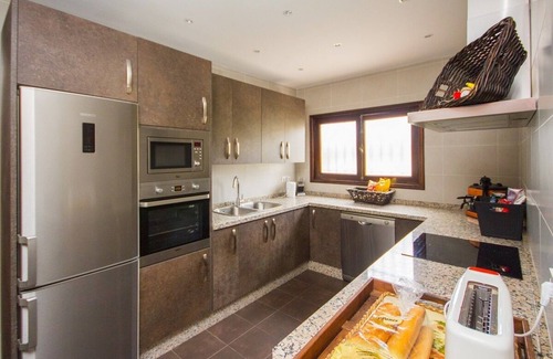 Rincon de la Victoria Villa | Beachfront Dream Villa with Pool & Ocean Views - Rated 10/10