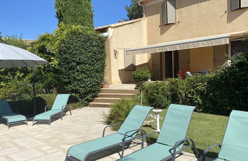 Puyvert Villa | Idyllic House in Provence with Spa and Private Pool