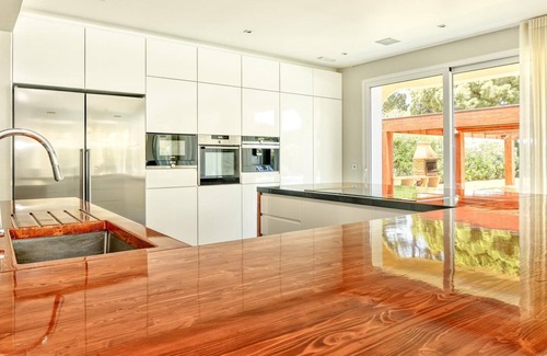 Quarteira Villa | Elegant Dream Villa with Ocean View and Top-Rated Services